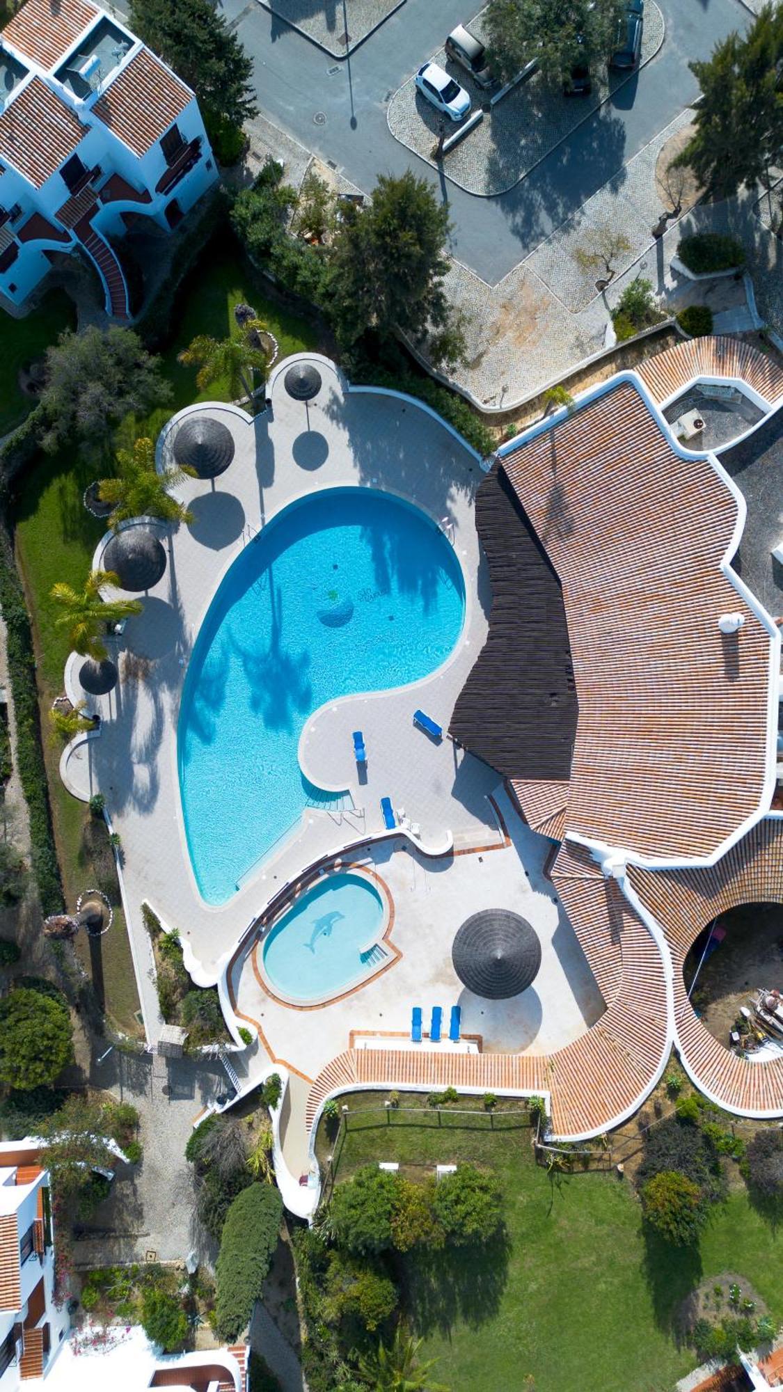 Coastal Retreat With Pool And Beach Access By Drago Rentals Albufeira Luaran gambar
