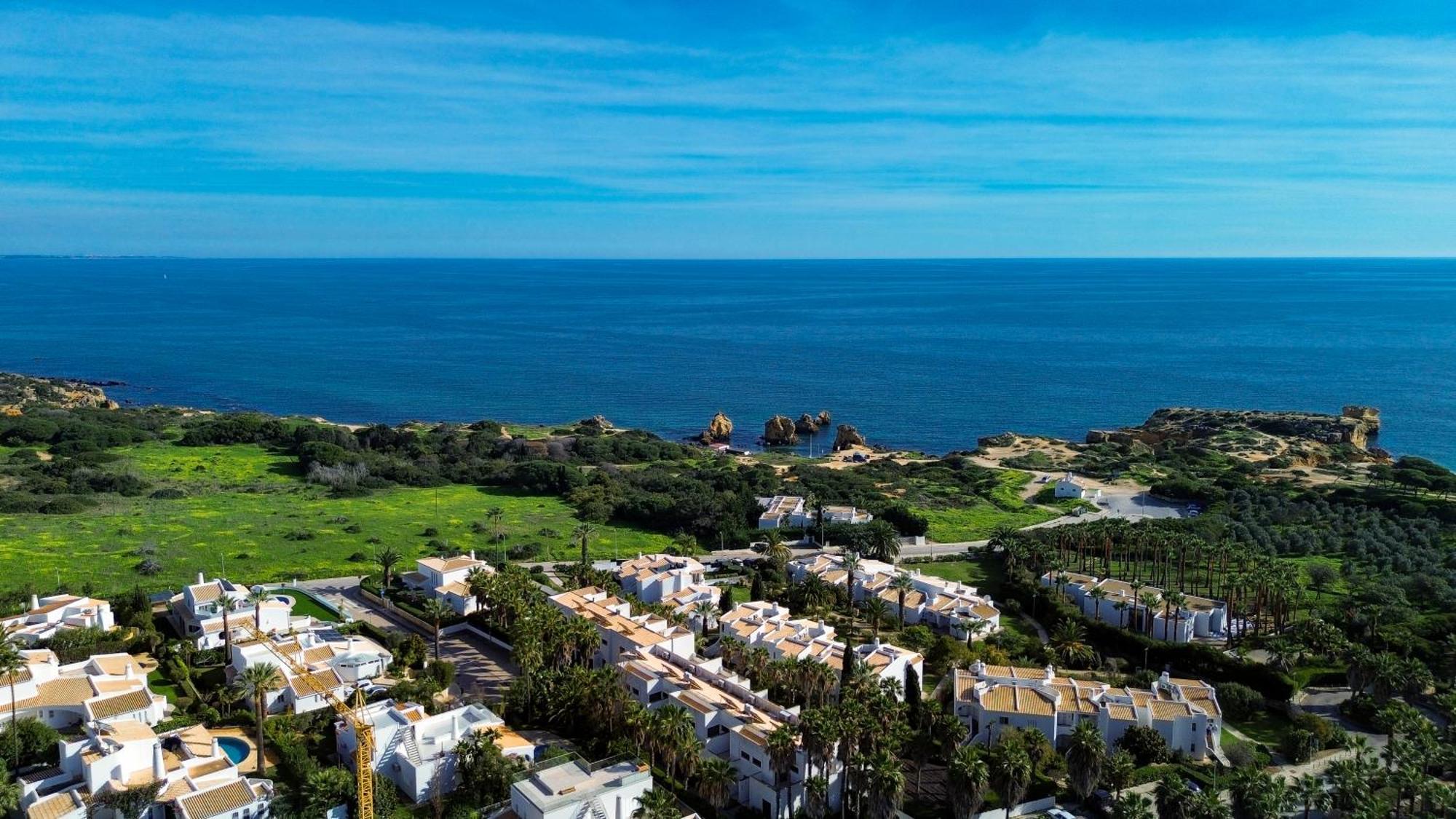 Coastal Retreat With Pool And Beach Access By Drago Rentals Albufeira Luaran gambar